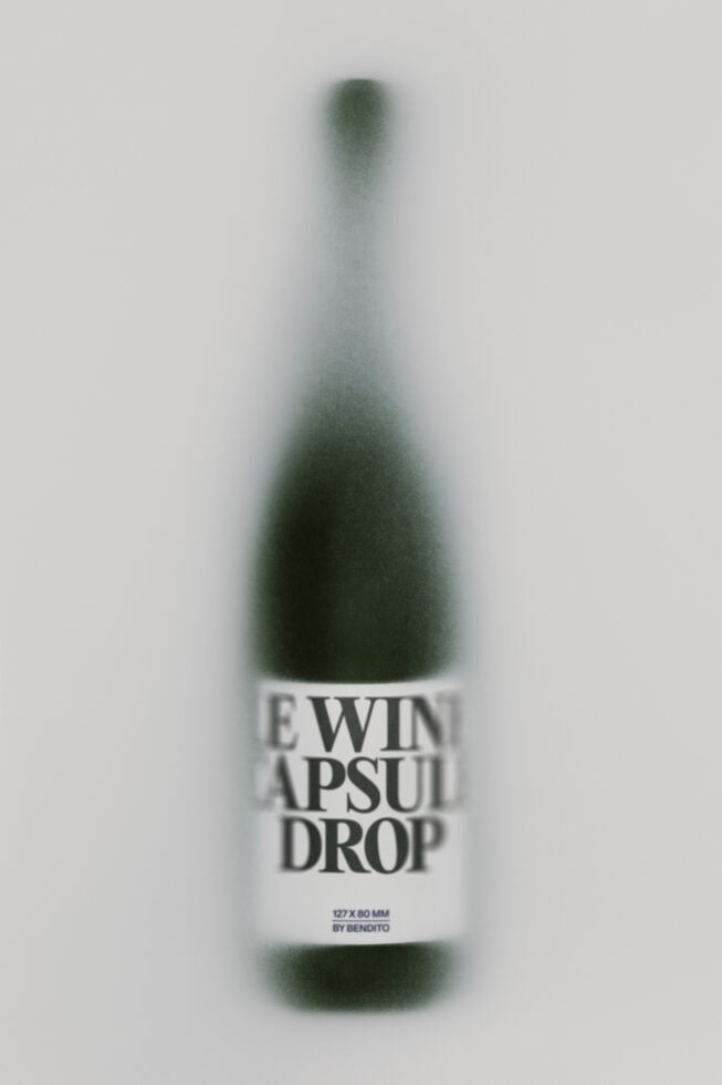 Le Wine Bottle LB26W2110 Mockup