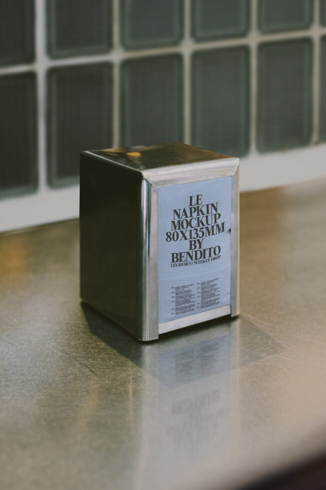 Le Napkin LB25W17 Mockup preview 4