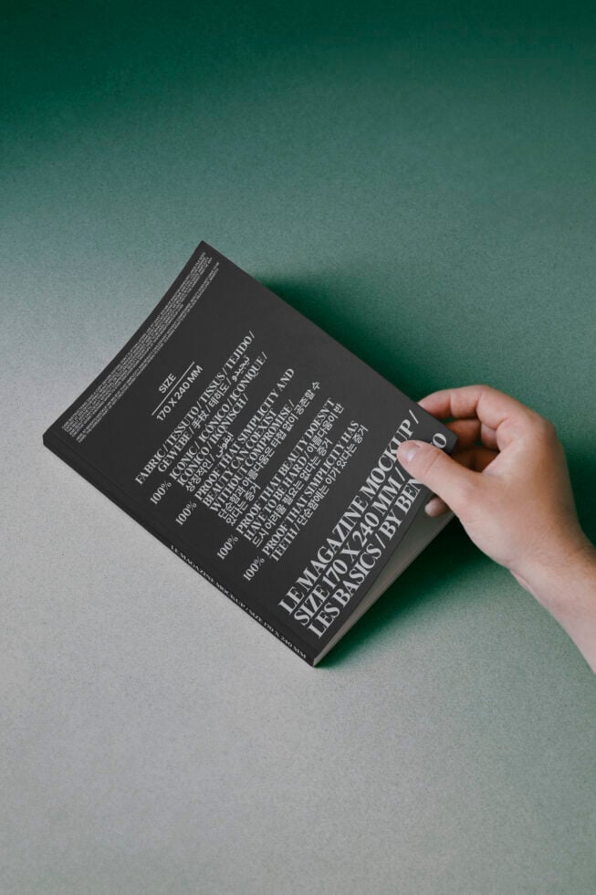 Le Magazine LB25W24 Mockup preview 4