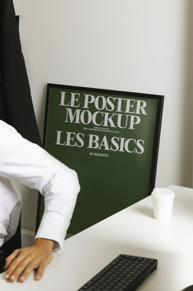 Le Poster LB26W05 Mockup preview 4