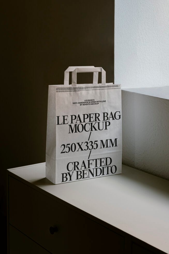 Le Paper Bag LB25W20 Mockup