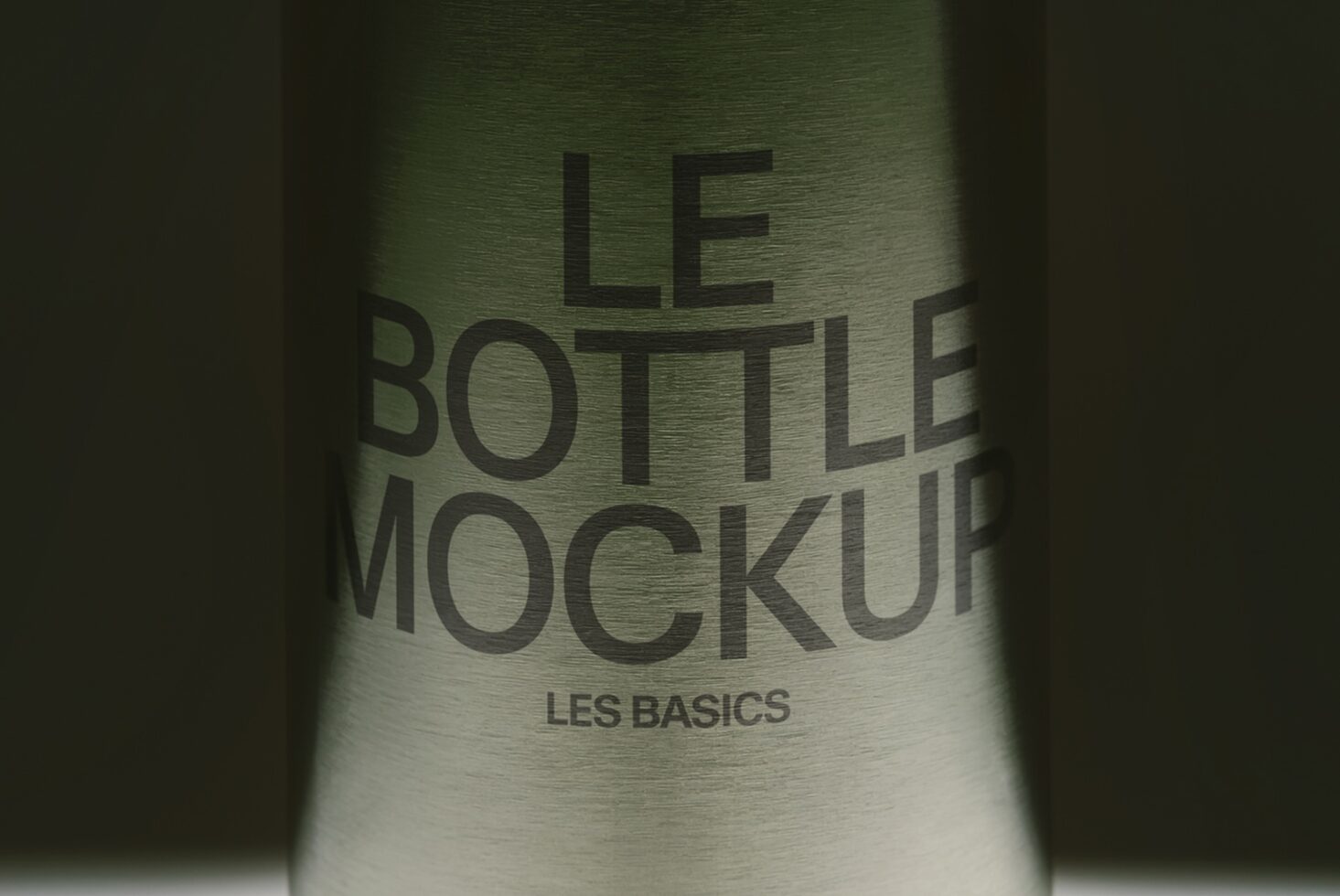 Le Bottle LB26W32 Mockup preview 2