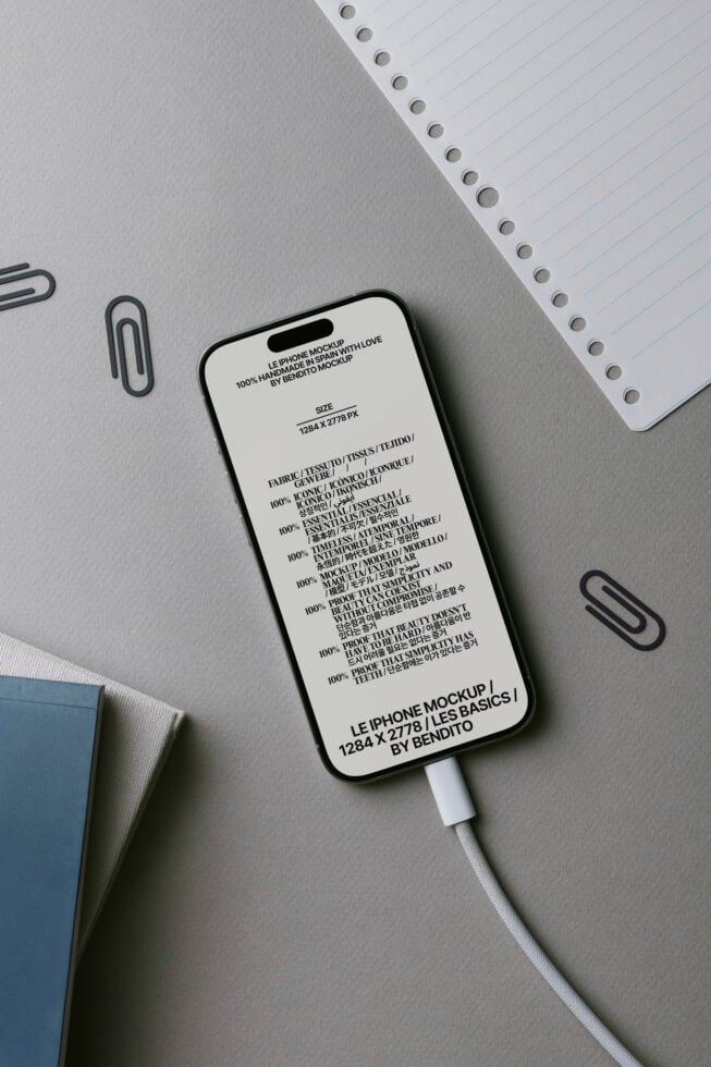 Le iPhone LB25W37 Mockup