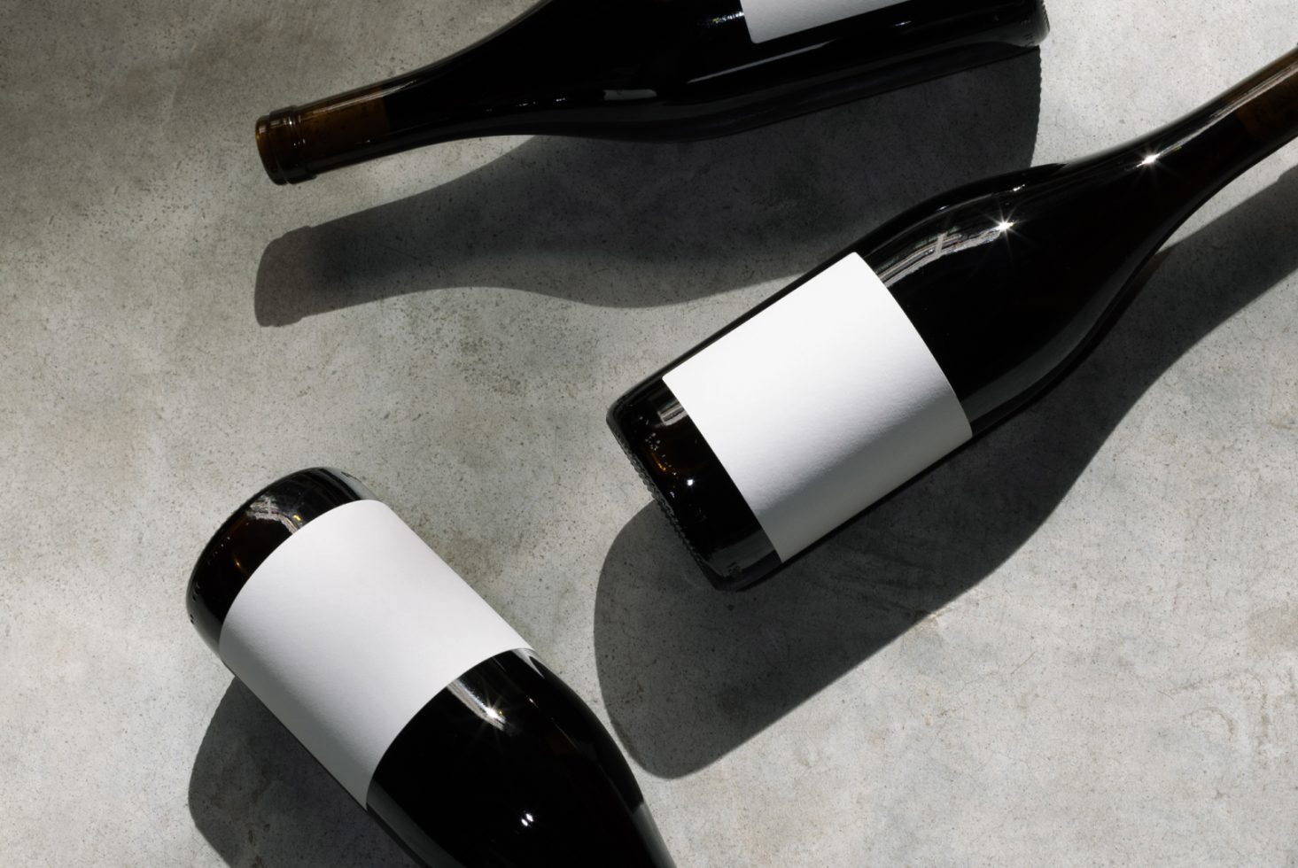 Wine Bottle WWW06 Mockup preview 2