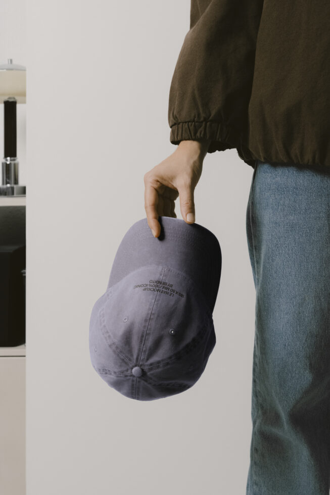 Le Hat LB26W02 Mockup preview 4