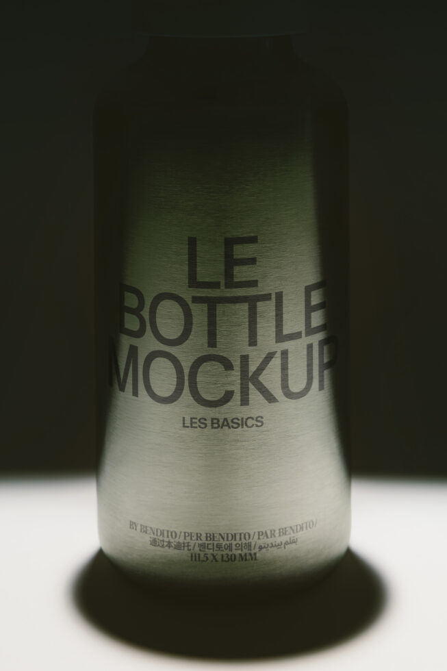 Le Bottle LB26W32 Mockup preview 4
