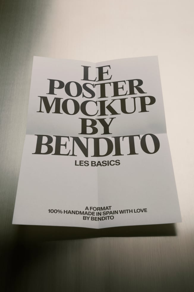 Le Poster LB26W40 Mockup