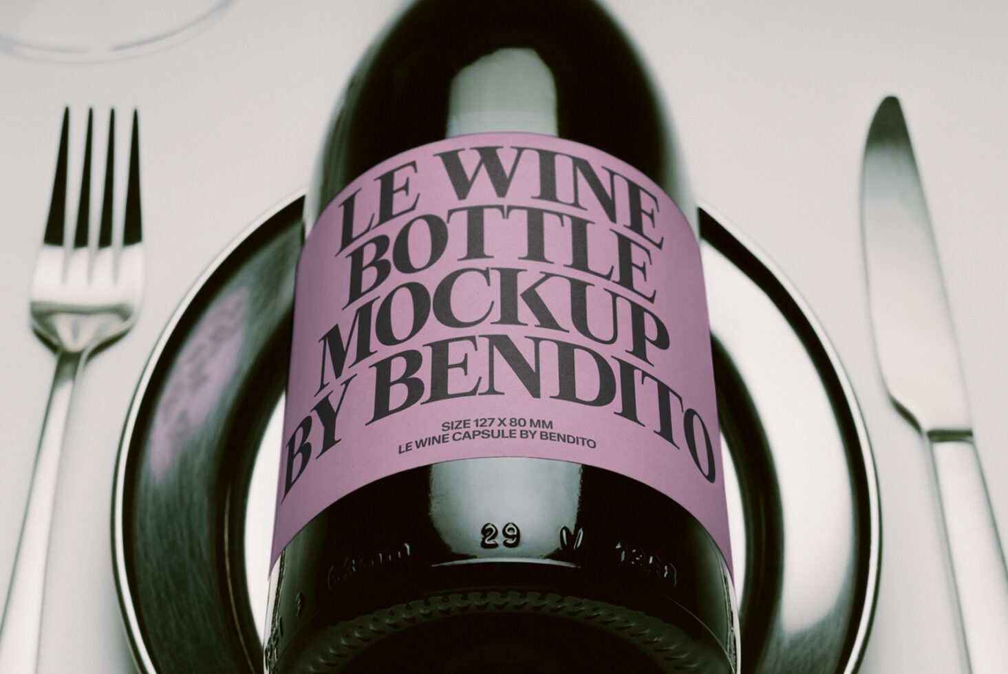 Le Wine Bottle LB26W2102 Mockup preview 2