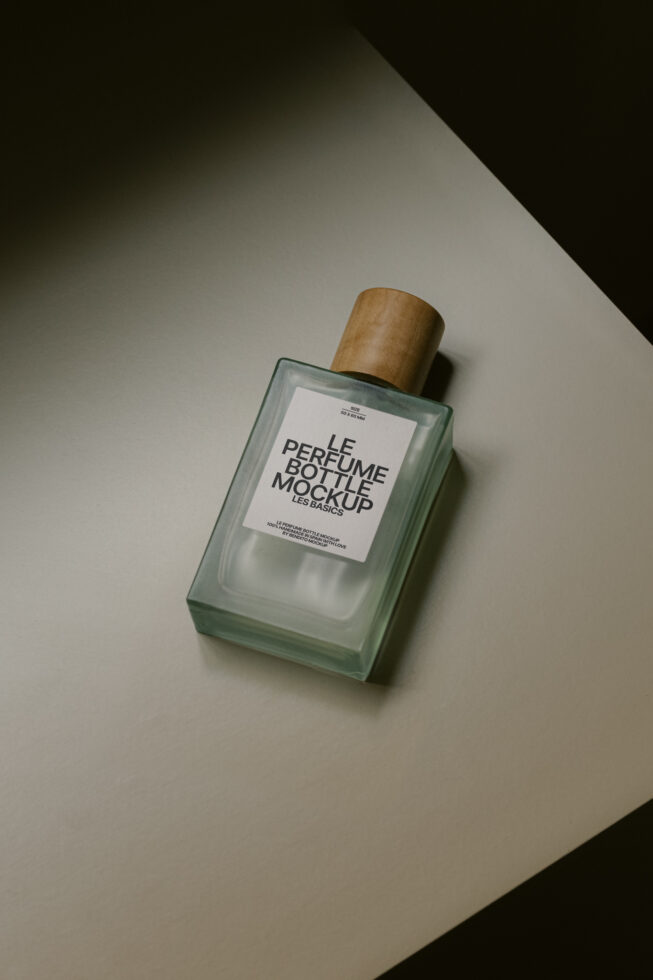 Le Perfume Bottle LB25W20 Mockup