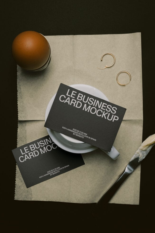 Le Business Card LB26W2202 Mockup preview 4
