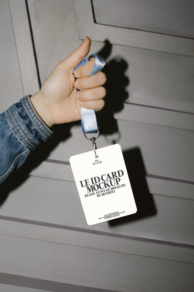 Le ID Card LB25W15 Mockup