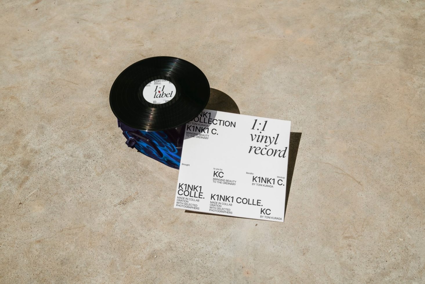 Vinyl K02 Mockup preview 2