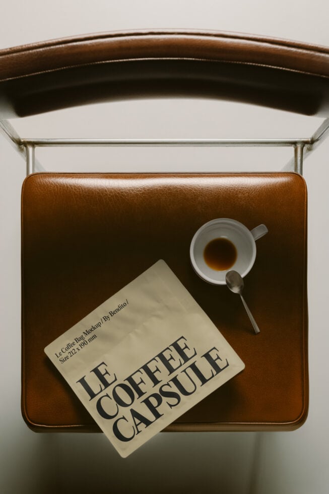Le Coffee Bag LB26W1702 Mockup preview 4