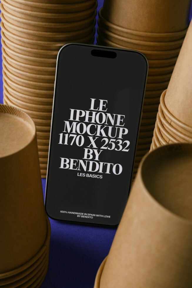 Le iPhone LB26W2901 Mockup preview 4