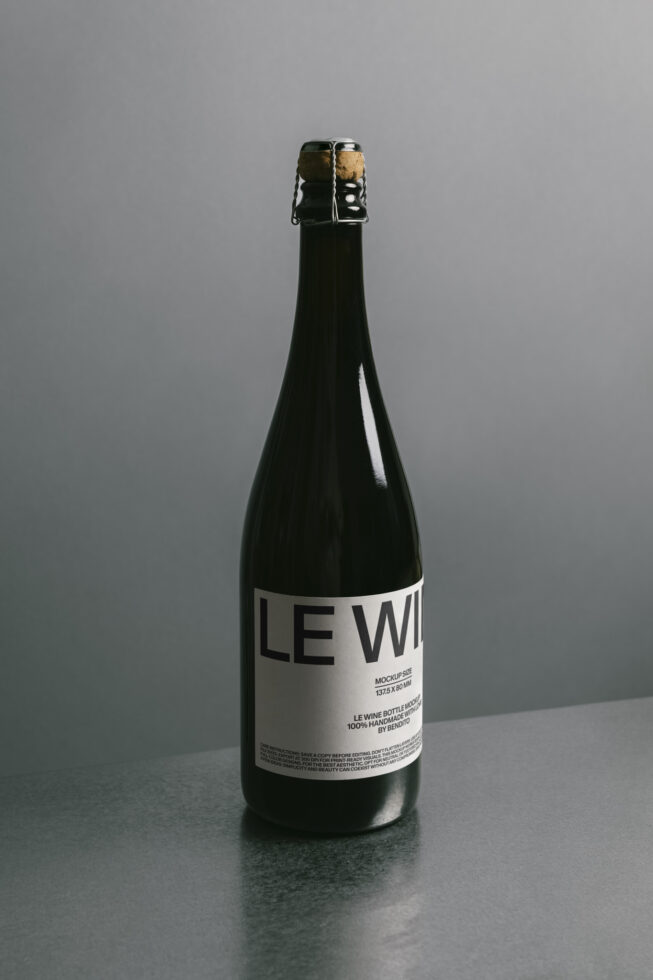Le Wine Bottle LB26W04 Mockup