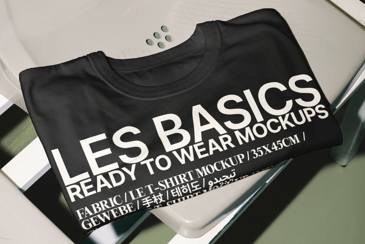 Le T-Shirt LB25W1101 Mockup preview 2