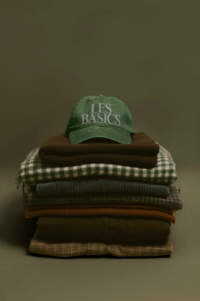 Le Hat LB26W0402 Mockup preview 4