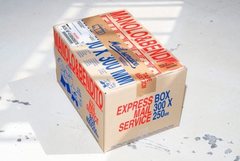 Box M&B25 Mockup