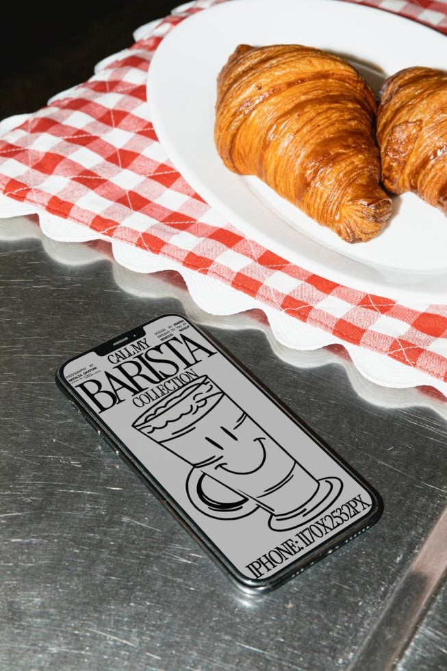 iPhone CMB01 Mockup