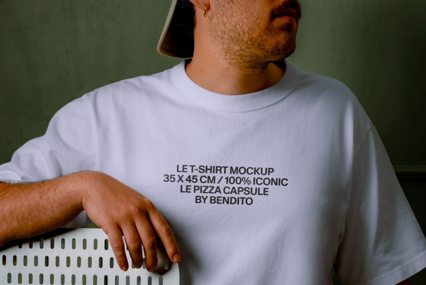 Le T-Shirt LB26W28 Mockup preview 2