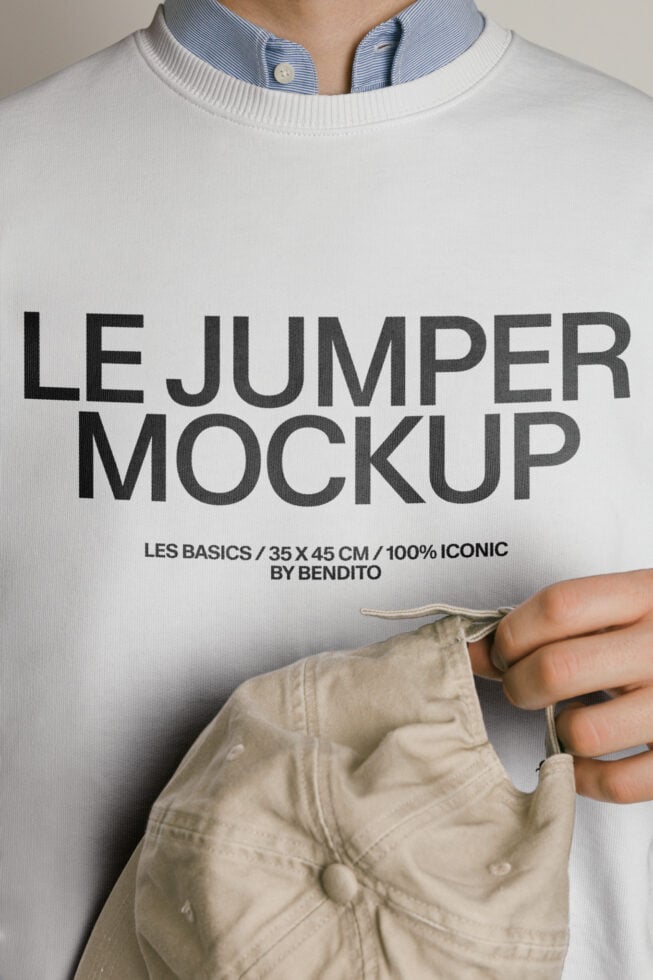 Le Jumper LB26W11 Mockup