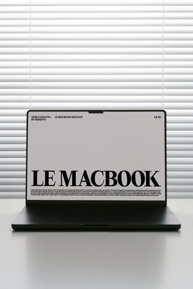 Le MacBook LB26W11 Mockup