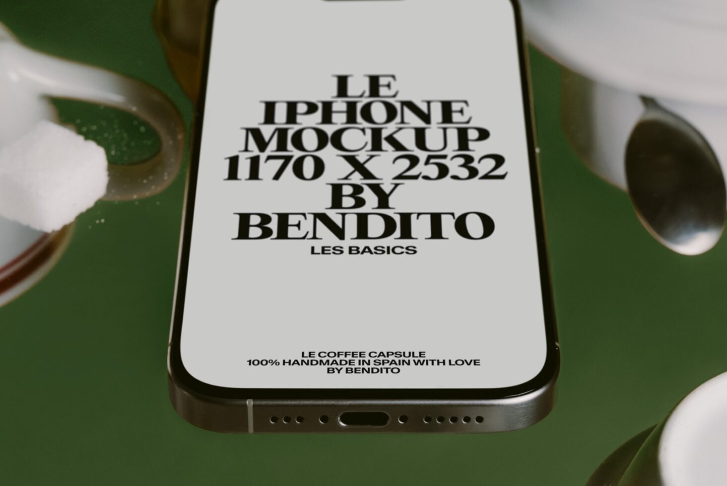Le iPhone LB26W17 Mockup preview 2