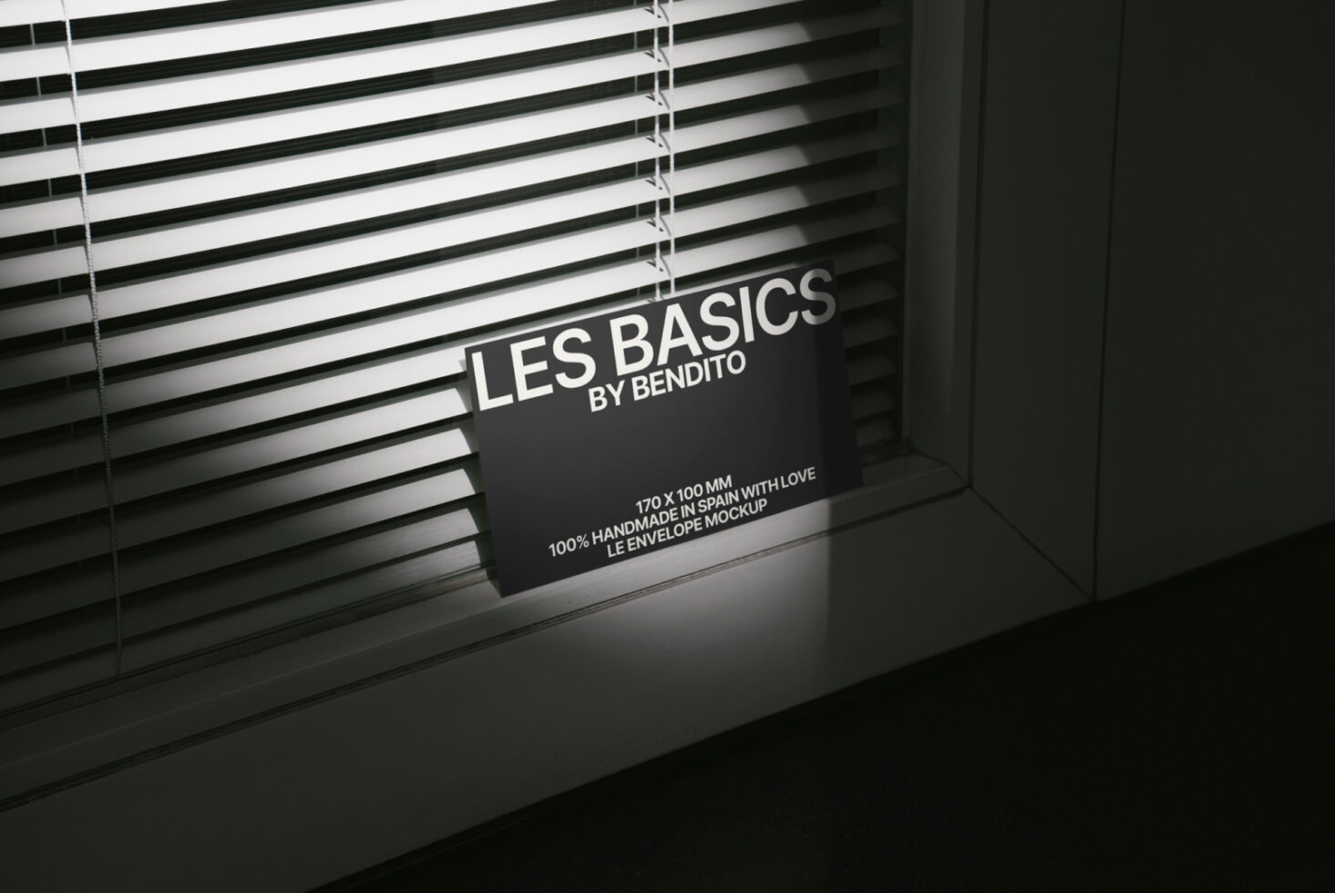 Le Envelope LB25W0201 Mockup preview 2