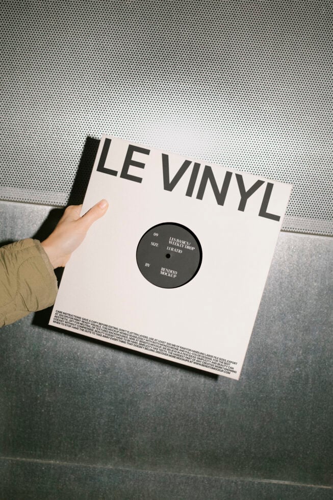 Le Vinyl LB25W09 Mockup