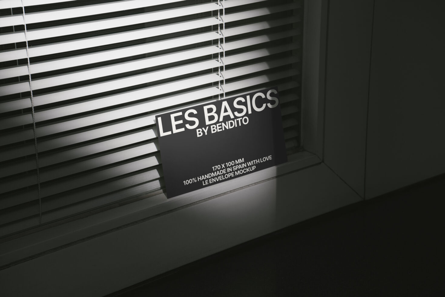 Le Envelope LB25W0201 Mockup preview 4