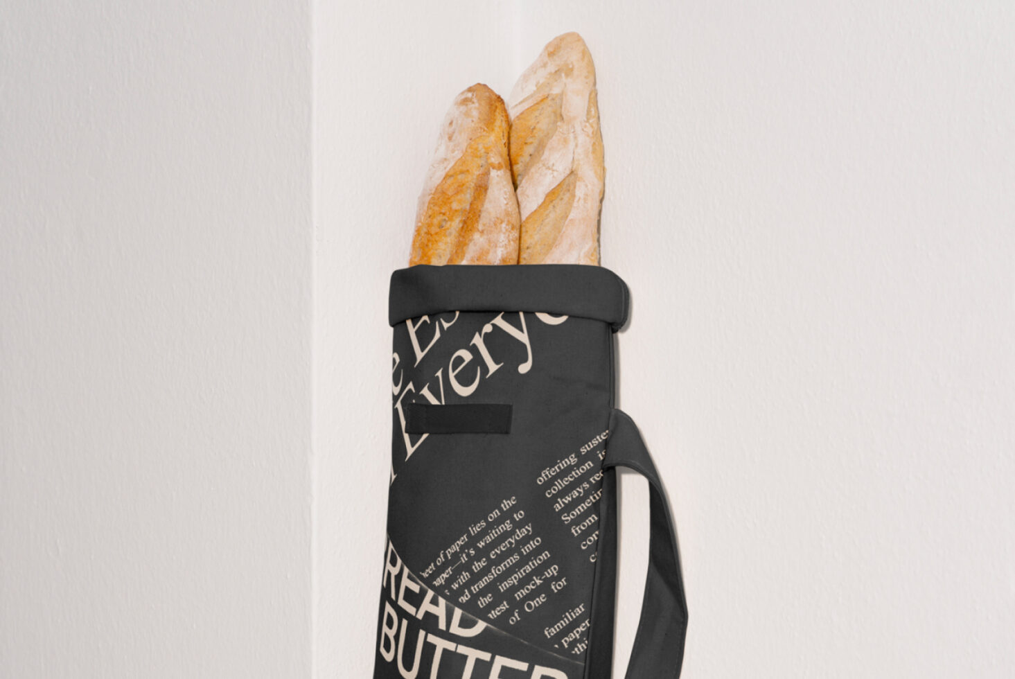 Bag BandB Mockup preview 2