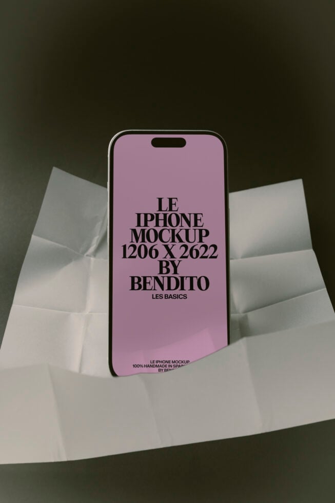 Le iPhone LB26W39 Mockup preview 4