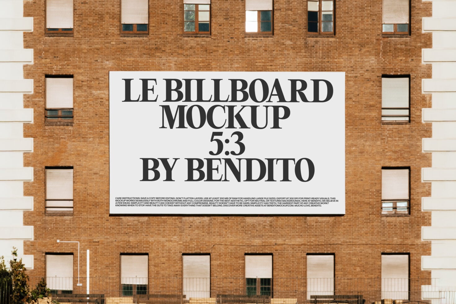 Le Billboard LB26W12 Mockup preview 3