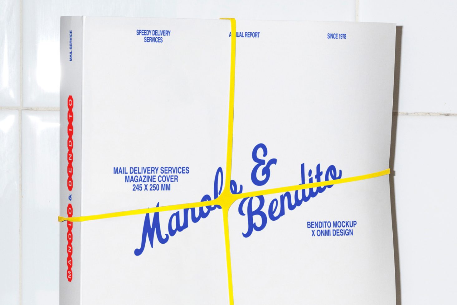 Magazine M&B01 Mockup preview 2