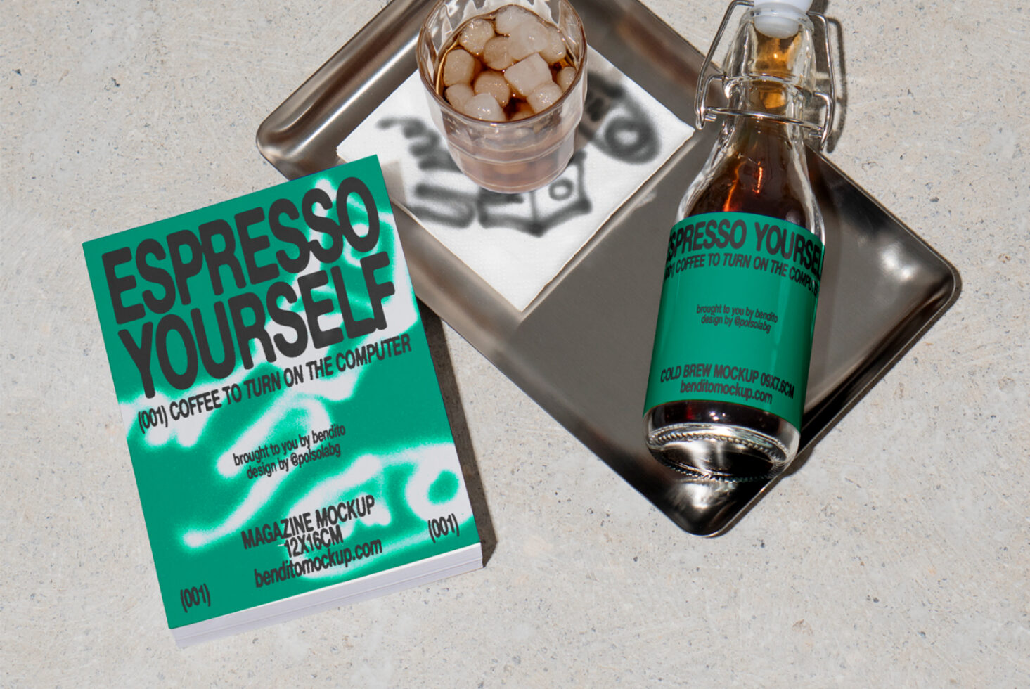 Cold Brew Bottle EY01 Mockup preview 2