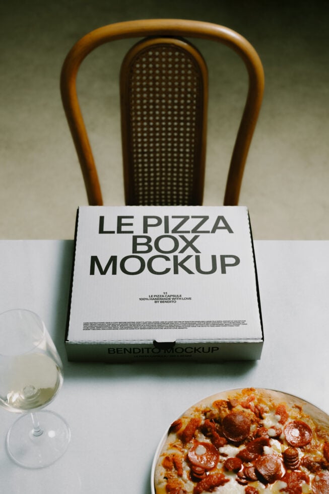 Le Pizza Box LB26W2802 Mockup