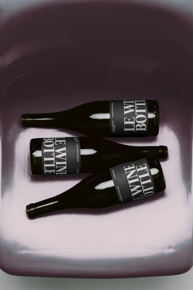 Le Wine Bottle LB26W2105 Mockup preview 4