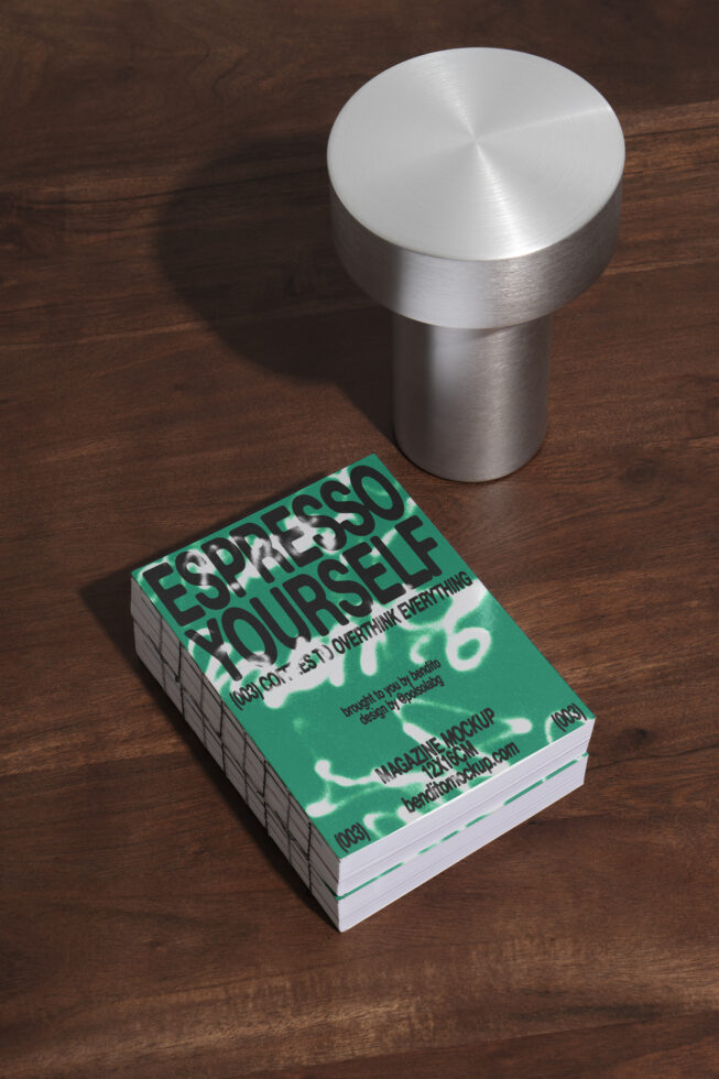 Magazine EY Mockup preview 4