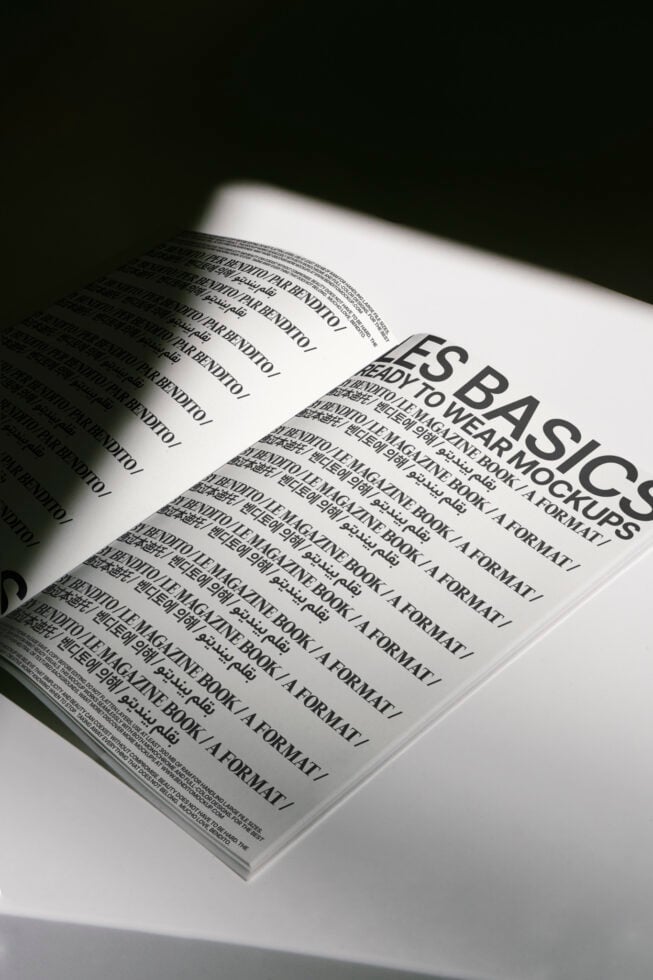 Le Magazine LB25W02 Mockup