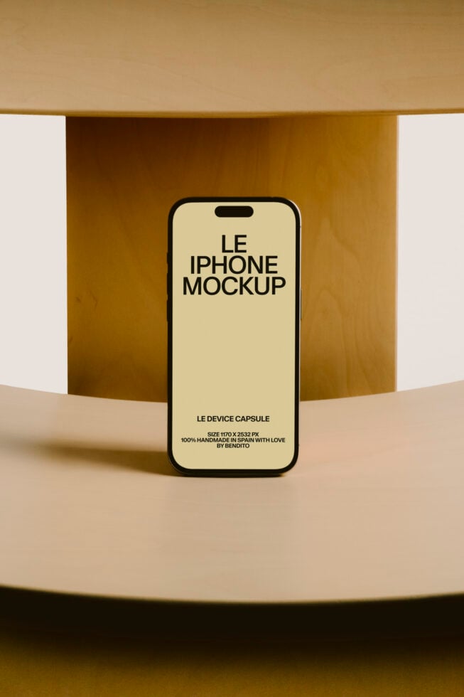 Le iPhone LB26W3805 Mockup preview 4