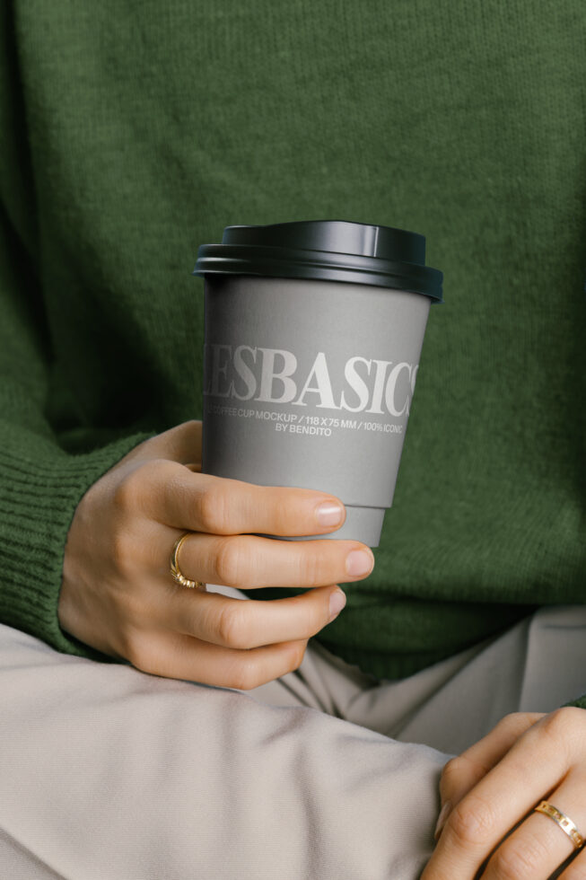Le Coffee_Cup LB26W16 Mockup preview 4