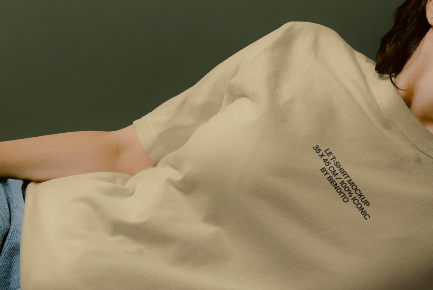 Le T-Shirt LB26W02 Mockup preview 2