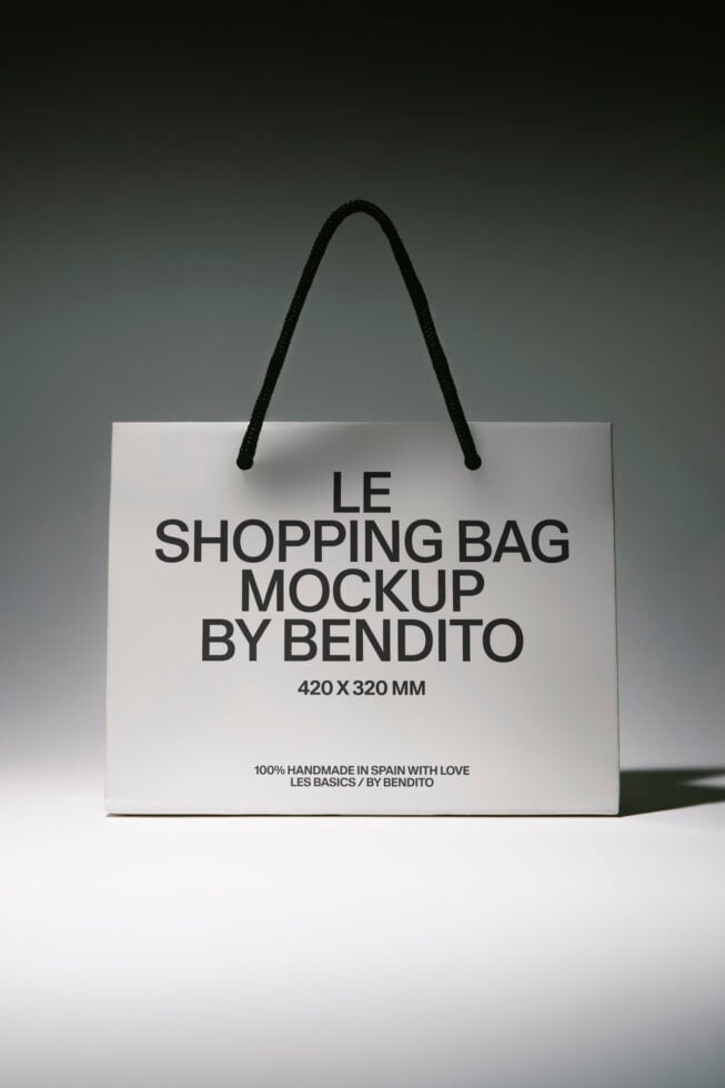 Le Shopping Bag LB26W31 Mockup