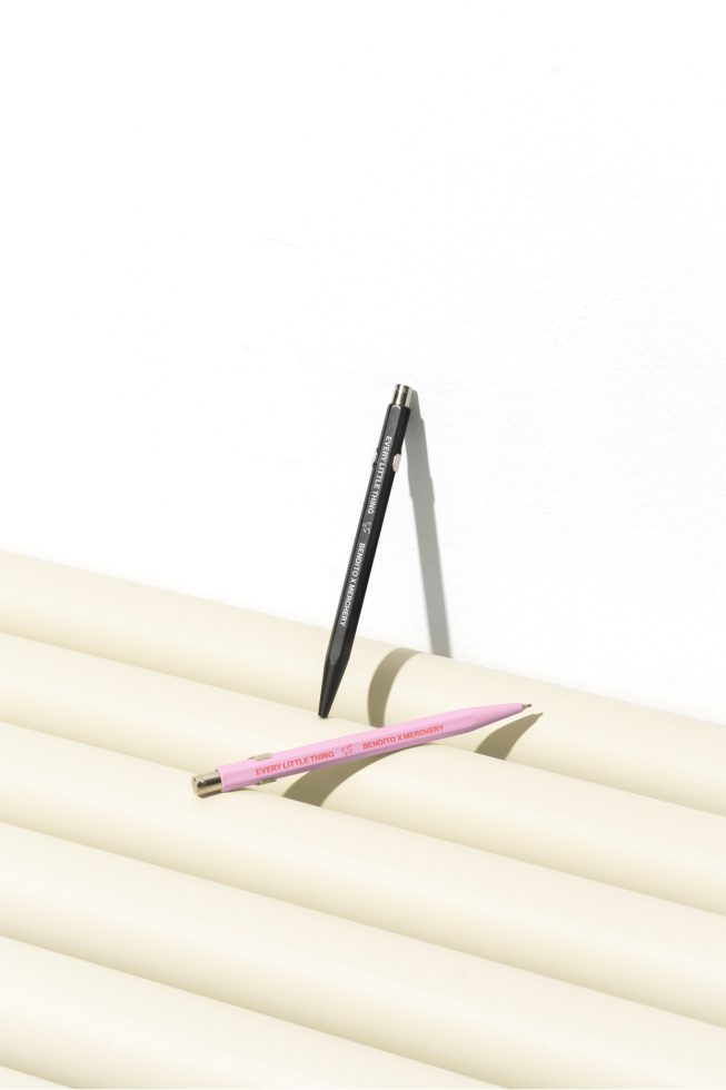 Pen ELT01 Mockup preview 4