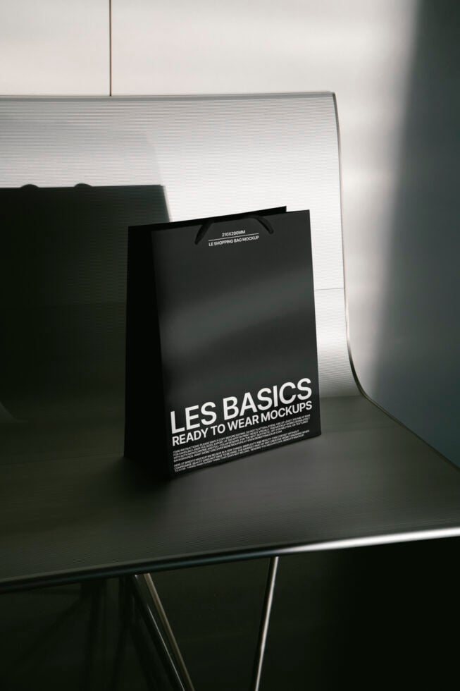 Le Shopping Bag LB25W0201 Mockup preview 4