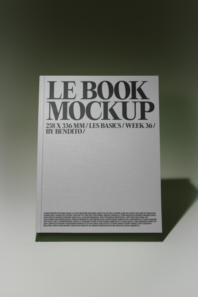 Le Book LB26W36 Mockup