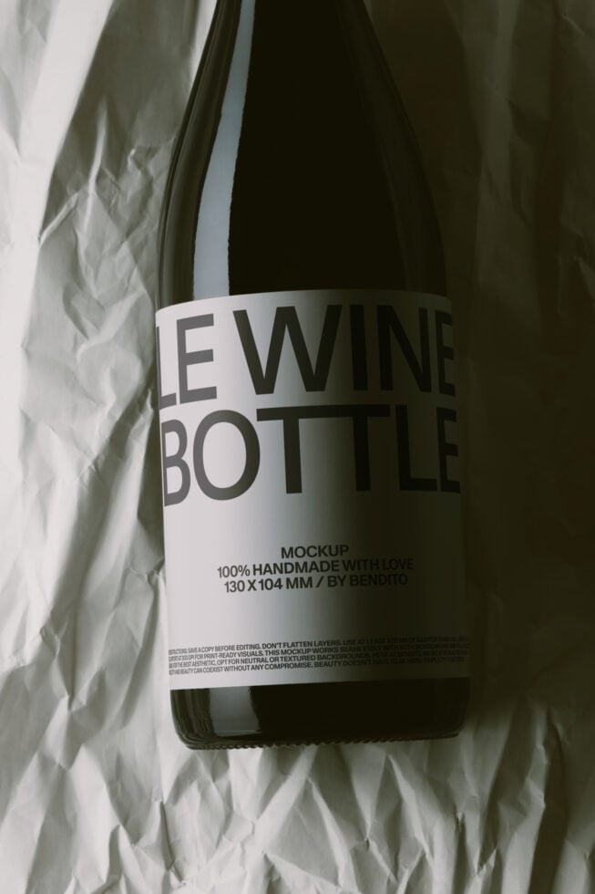 Le Wine Bottle LB26W25 Mockup