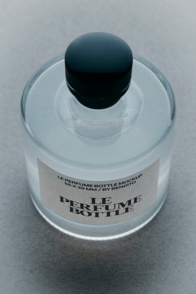 Le Perfume Bottle LB26W34 Mockup