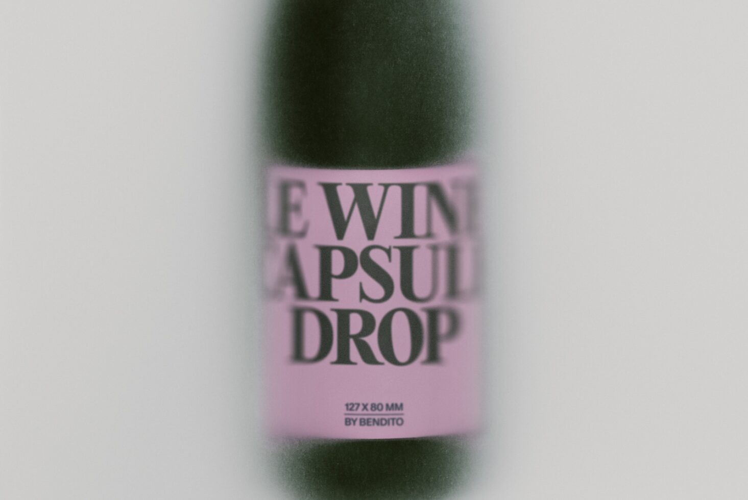 Le Wine Bottle LB26W2110 Mockup preview 2
