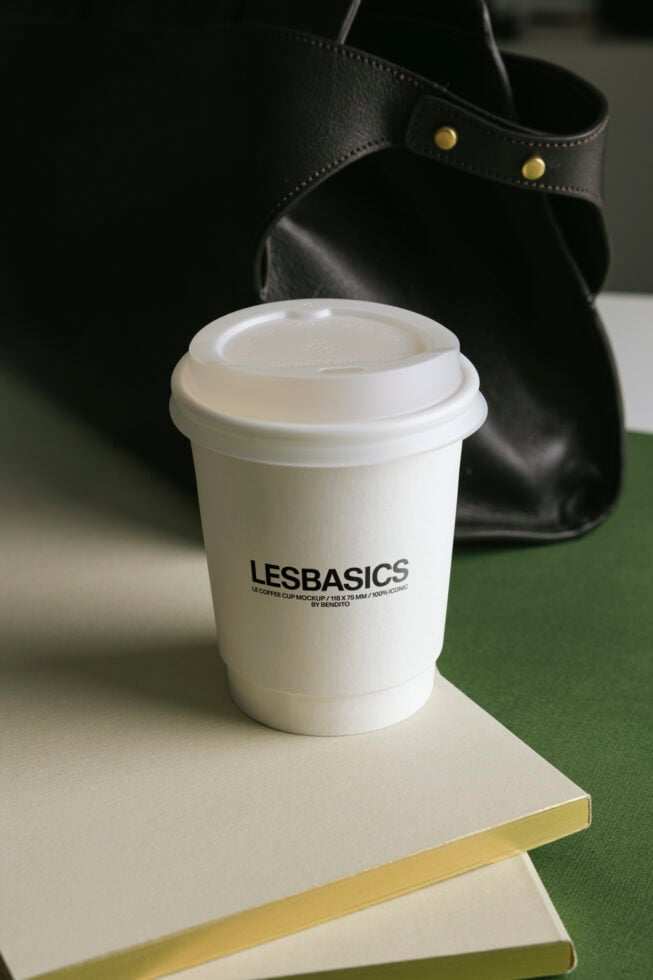 Le Coffee Cup LB26W07 Mockup